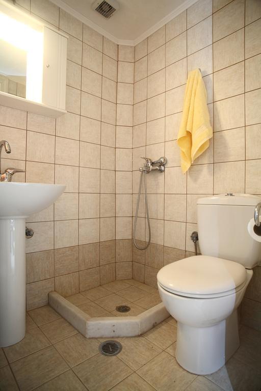 Menelia Cottage Platístoma Kamer foto