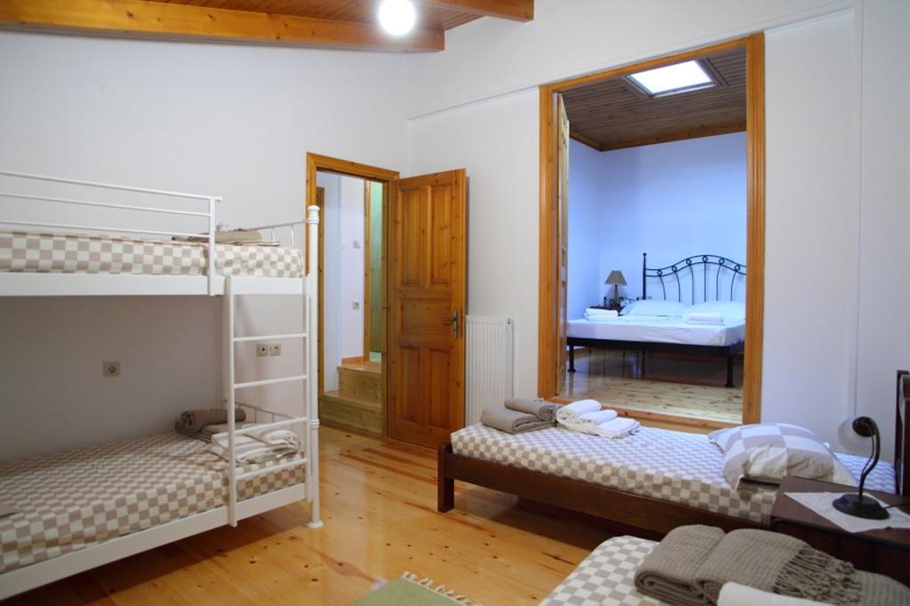 Menelia Cottage Platístoma Kamer foto